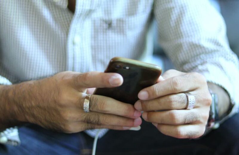Mobilne aplikacije omogućavaju preduzetnicima da vode posao efikasno, brzo i bez papirologije.