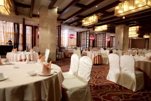 prikay unutrašnjosti ugostiteljskog objekta