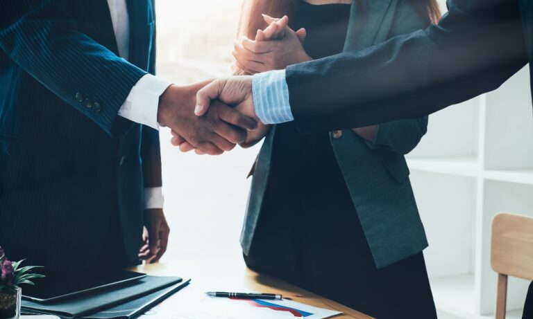 Kako osnovati DOO u Srbiji (2025): Procedura, troškovi i obaveze